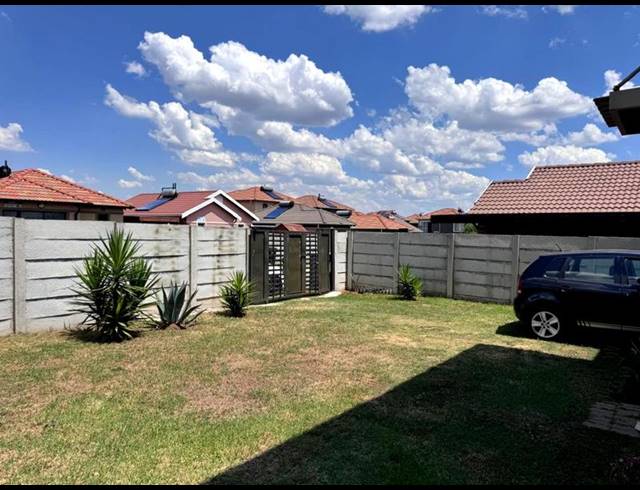 4 BEDROOM HOUSE FOR SALE IN ALBERTSDAL